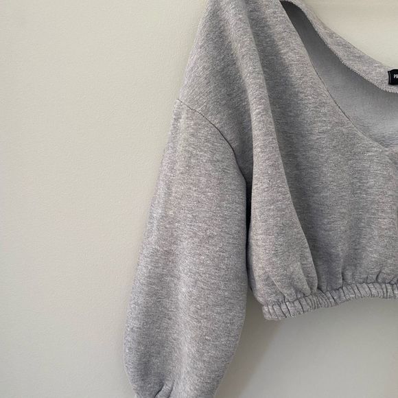 Pretty little things, off the shoulder crop sweater - Picture 2 of 3